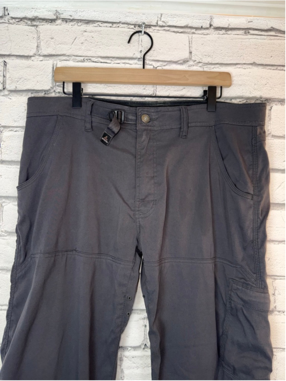 Men's Prana Zion Gray Cargo Pants size Large 30 inseam Adjustable Hiking Pants - Picture 3 of 16